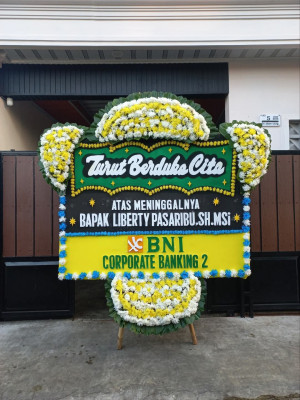 Papan Bunga Duka di Waliabuku